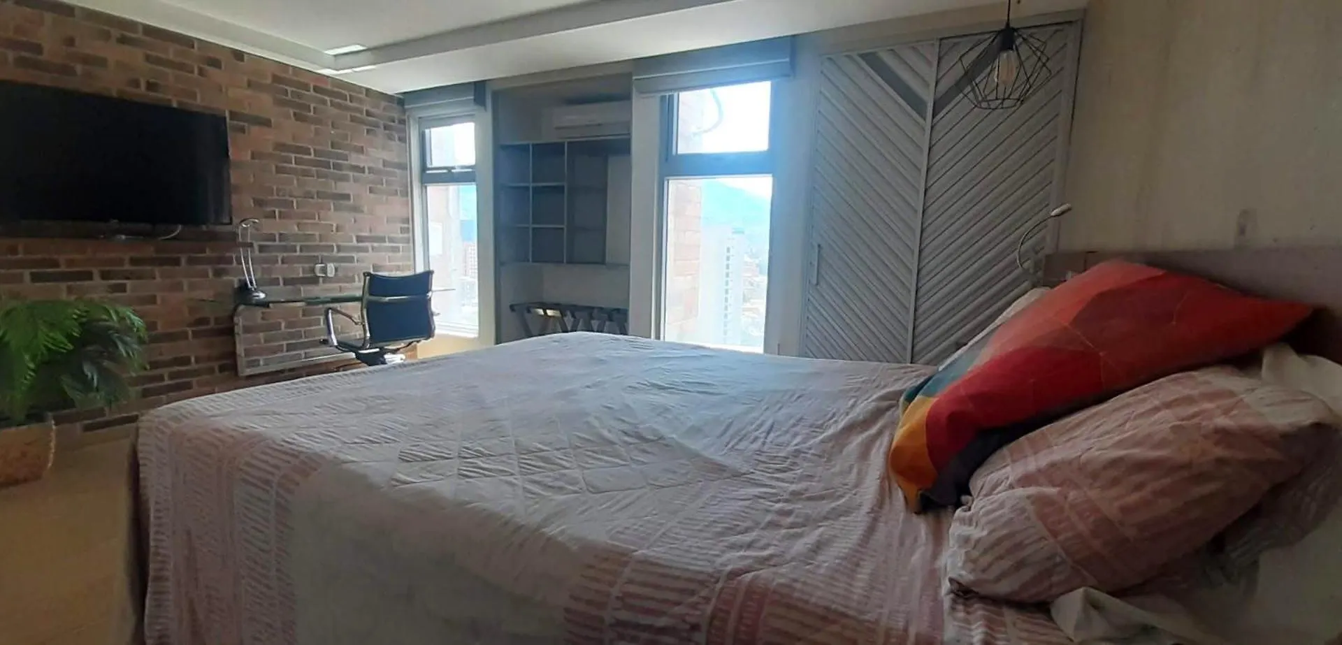 Modern, Stylish, Awesome Locacion, Gorgeous Views Apartment Medellin